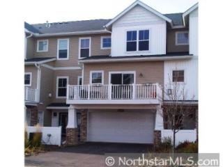 2686 New Century Pl, Saint Paul, MN 55119-6026