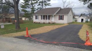162 Loudoun St, Strasburg, VA 22657-2617