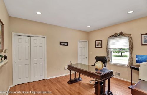 8 Rillstone Ct, East Freehold NJ  07728-8574 exterior