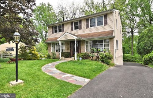 453 Osceola Ave, Melrose Park, PA 19027-1636