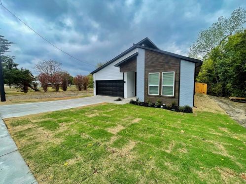 3114 Hemphill St, Greenville, TX 75401-4516
