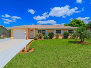 4049 47th St, Sarasota, FL 34235-4401