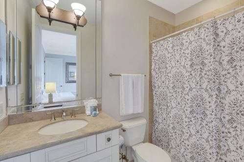 196 Starfish Ct, Marco Island FL  34145-4730 exterior