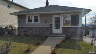 701 6th St, Carlstadt, NJ 07072-1731