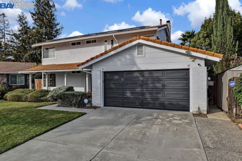 589 Amboy Dr, San Jose, CA 95136-2802