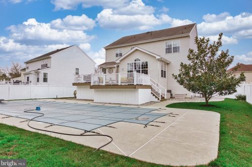 649 Worcester Dr, West Deptford, NJ 08086-3827