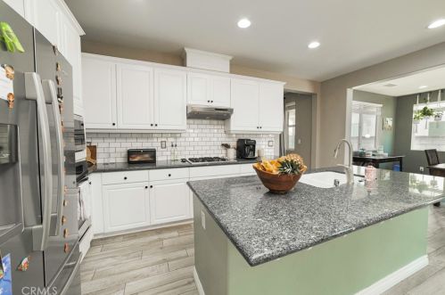 6223 Avenue, Lancaster, CA 93535-7854