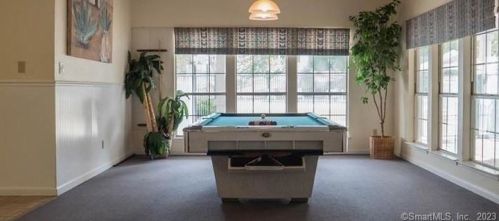 110 Leafwood Ln, Groton CT  06340-6294 exterior