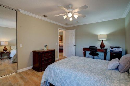 10652 Hartwick Dr, Fort Pierce FL  34987-1923 exterior