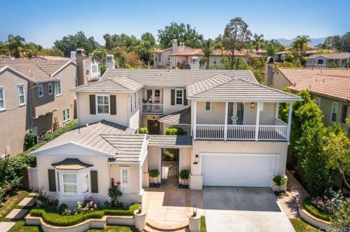 24718 Tiburon St, Santa Clarita, CA 91355-4944