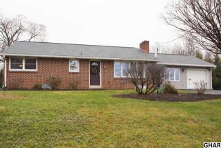 138 Hoernerstown Rd, Hummelstown, PA 17036-9211
