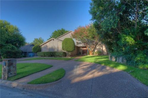 6605 Hillside Dr, Fort Worth, TX 76132-1054