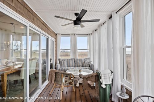 1600 Bch Blvd, Lacey NJ  08731-5031 exterior