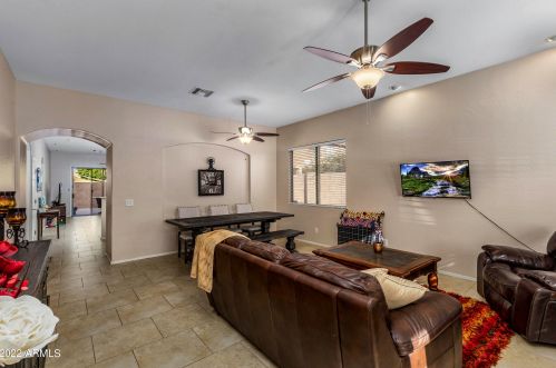 2842 Tulsa St, Chandler, AZ 85225-4085