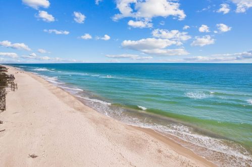 1716 Magnolia Rd, Saint George Island FL  32328-2203 exterior