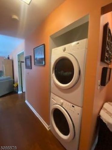 111 Lilac Dr, Annandale NJ  08801-3454 exterior