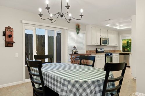 30305 Mira Loma Dr, Temecula CA  92592-2135 exterior