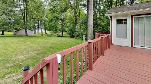 328 Mohican Trl, Mercer PA  16137-9333 exterior