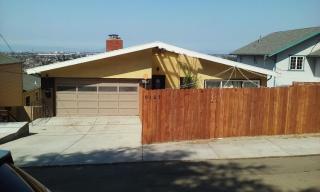 9127 Burr St, Oakland, CA 94605-4309