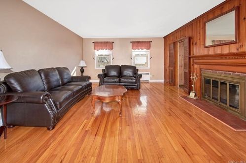 111 Robert Ave, Rye Brook, NY 10573-2213