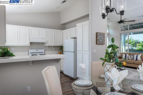 536 Soda Rock Pl, Oakley, CA 94561-3153
