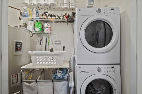 412 Saratoga Ln, Fishkill NY 12524-4946 exterior