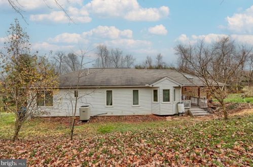 240 Eden Rd, Etters PA  17319-9034 exterior