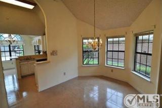 504 Las Cruces Dr, Irving TX  75063-4639 exterior