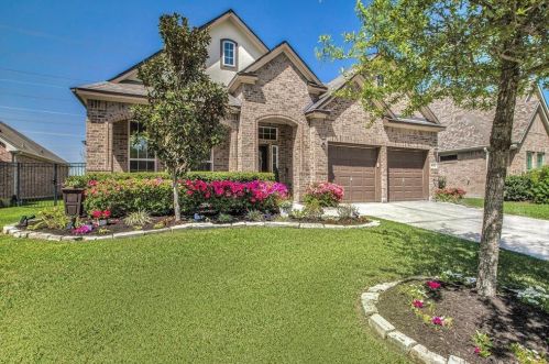 9315 Mystic Falls Ln, Humble, TX 77396-6075