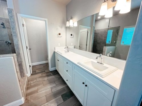 4142 Rialto Ave, Clovis CA 93611 exterior