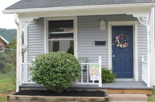 1408 6th Ave, Beaver Falls PA  15010-4216 exterior