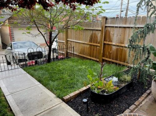 4068 Howley St, Pittsburgh PA 15224-1439 exterior