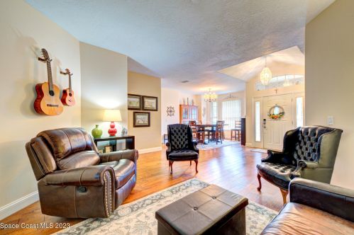 3910 Wateroak Way, Titusville FL  32796-1475 exterior
