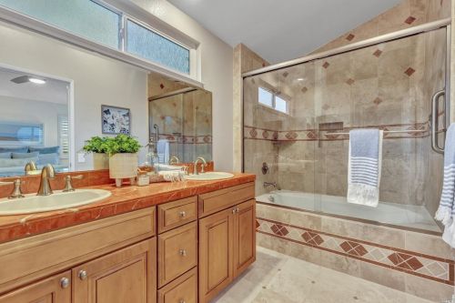 610 Rose Dr, Benicia CA  94510-3756 exterior