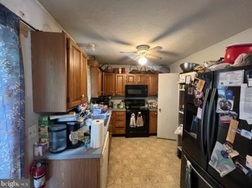 126 Ashley Dr, Ephrata, PA 17522-2627