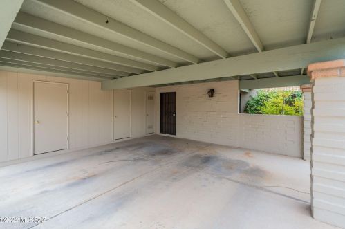 4238 La Cienega Dr, Tucson, AZ 85712-1462