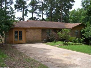 22 Crain Dr, Benton, AR 72022-3760
