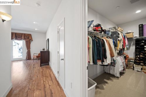 9744 Golden Sky Way, Gilroy CA  95020-9663 exterior