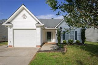 5730 Fox Chase Dr, Winston Salem, NC 27105-3085