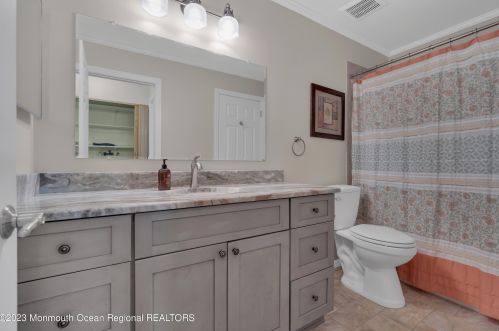 1110 Lilly Ln, Jackson Twp NJ  08527-4142 exterior