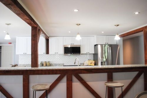 2 Butterfield Ln, Stratham NH  03885-2344 exterior