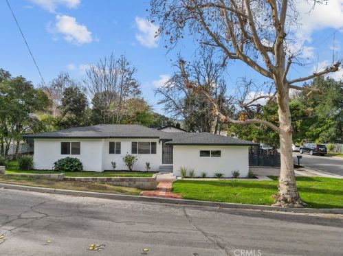 23804 Evans Ave, Santa Clarita, CA 91321-2412