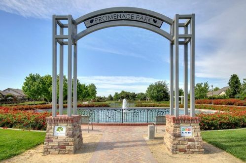 7500 Abbey Cir, Elk Grove CA  95757-5103 exterior