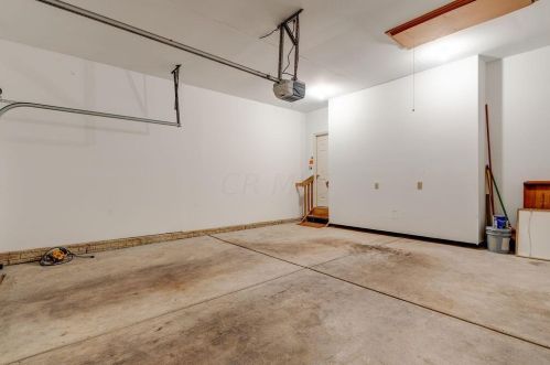 213 Pebble Creek Dr, Pataskala OH  43062-8945 exterior
