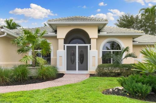 120 Wilderness Cay, Naples, FL 34114-9617