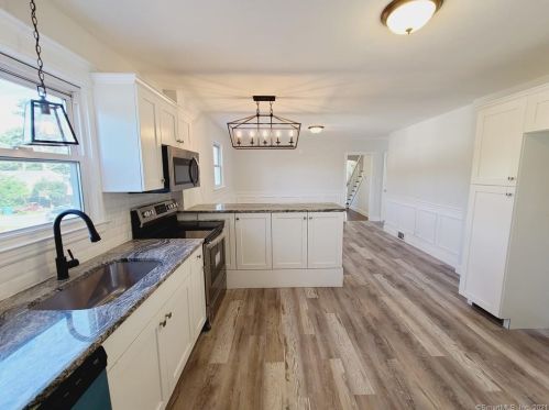 249 Wilkenda Ave, Waterbury CT  06708-3655 exterior