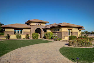 4588 Banning Dr, Gilbert, AZ 85297-5256