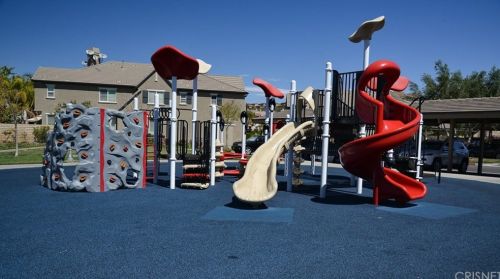 28396 Mirabelle Ln, Santa Clarita CA  91350-3237 exterior