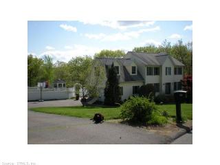 113 Knollwood Dr, Waterbury, CT 06716-2854