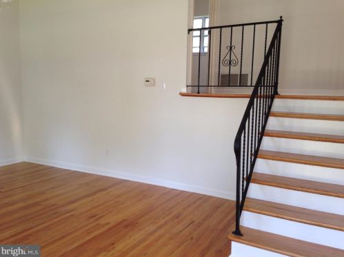 42 Maple Ave, Gloucester NJ  08031-1250 exterior